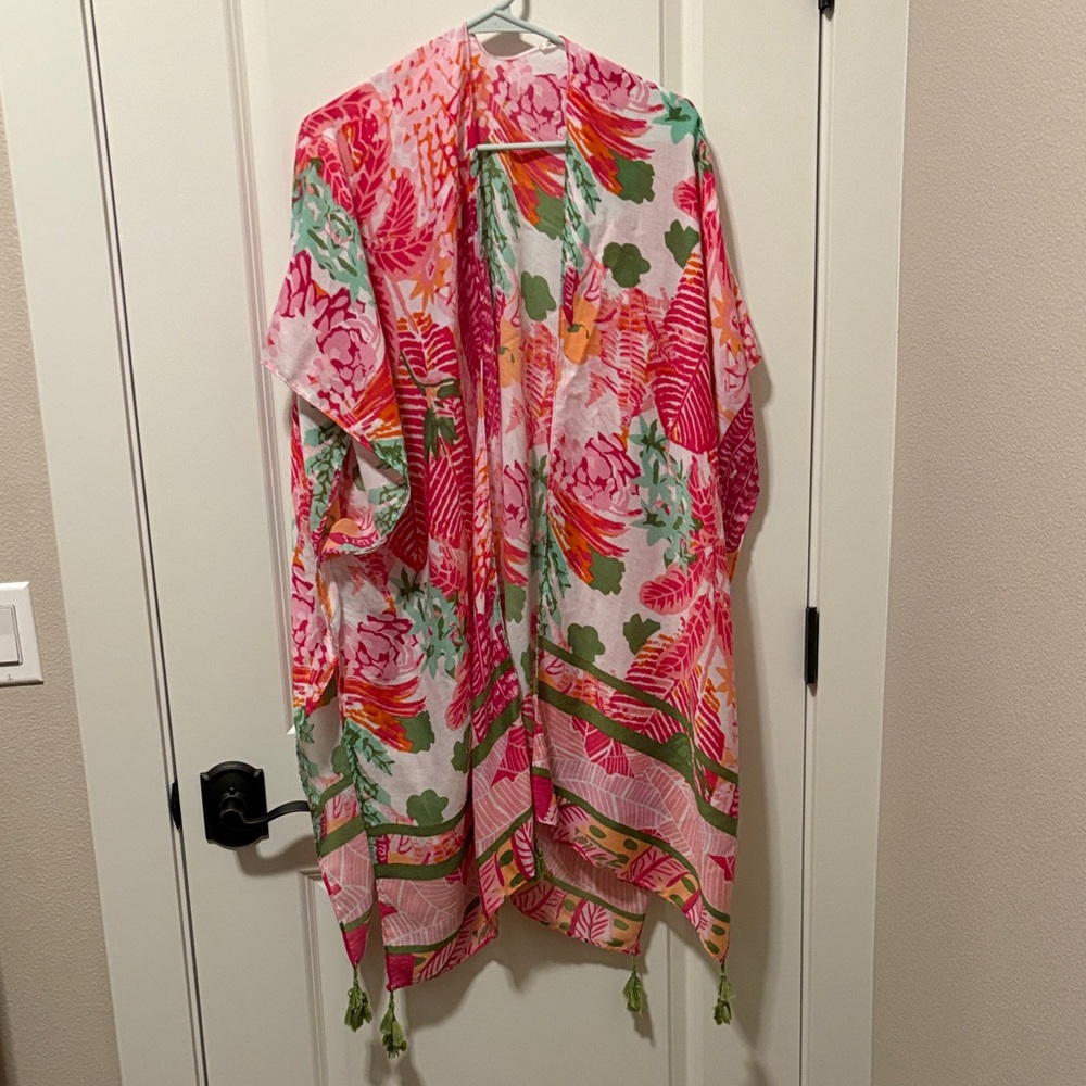 Do Everything in Love Pink and Green Floral Tunic